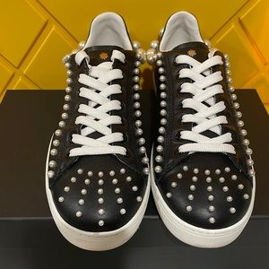 Stuart Weitzman 38.5 black pearl sneakers